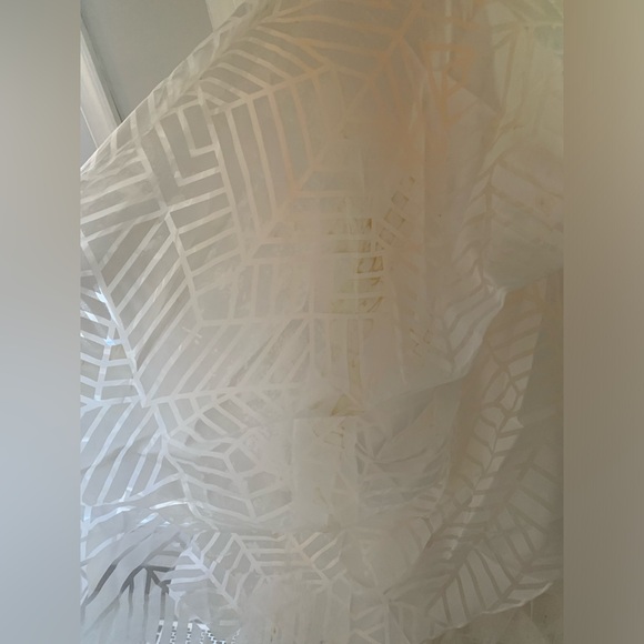 Hayley Paige Bahati Bridal Gown size 10 - Picture 5 of 13